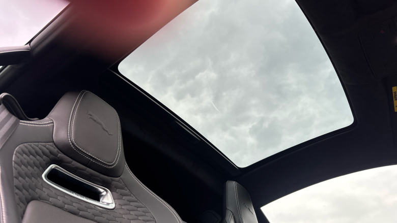 Jaguar F-Type 2.0 P300 R-Dynamic Black 2dr Auto Petrol Coupe